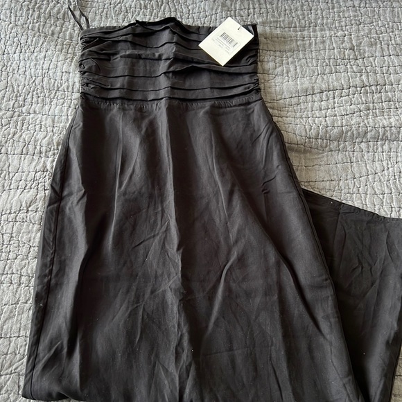DISSH Dresses & Skirts - Black strapless tube dress